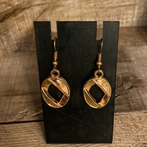 All jewelry 3 for $10 or $5 each. Just bundle 3 and send offer.